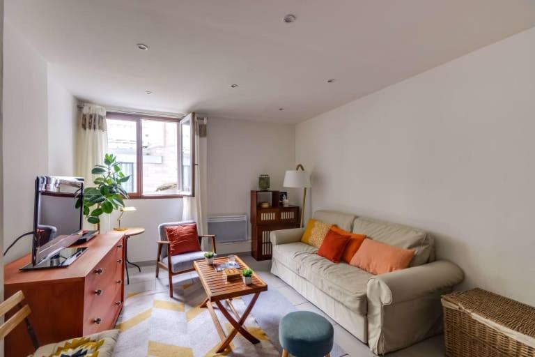 Guestready - Bel Apt A 6 Min Du Metro Gare Du Nord Париж Екстериор снимка